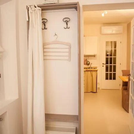 Apartment Little House